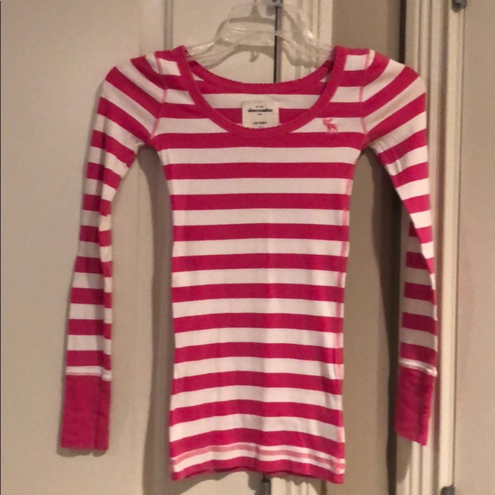 Abercrombie kids long sleeve tee size S